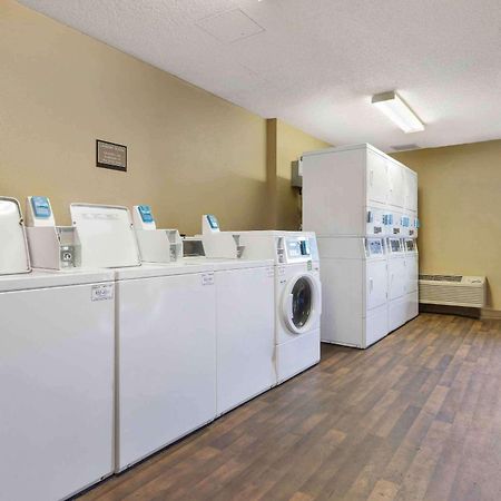 Extended Stay America Select Suites - Columbia - Ft Jackson Exteriör bild