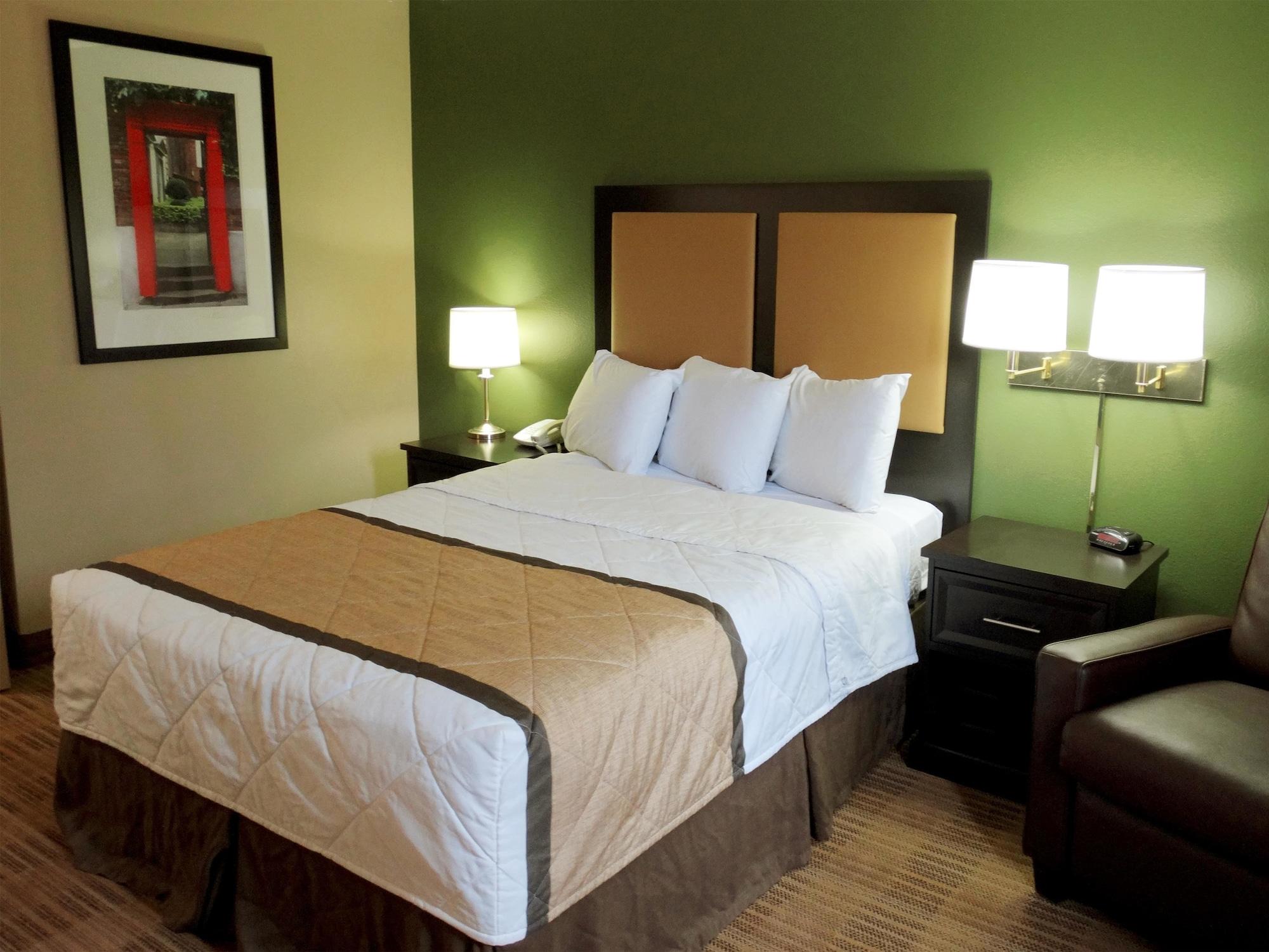 Extended Stay America Select Suites - Columbia - Ft Jackson Exteriör bild