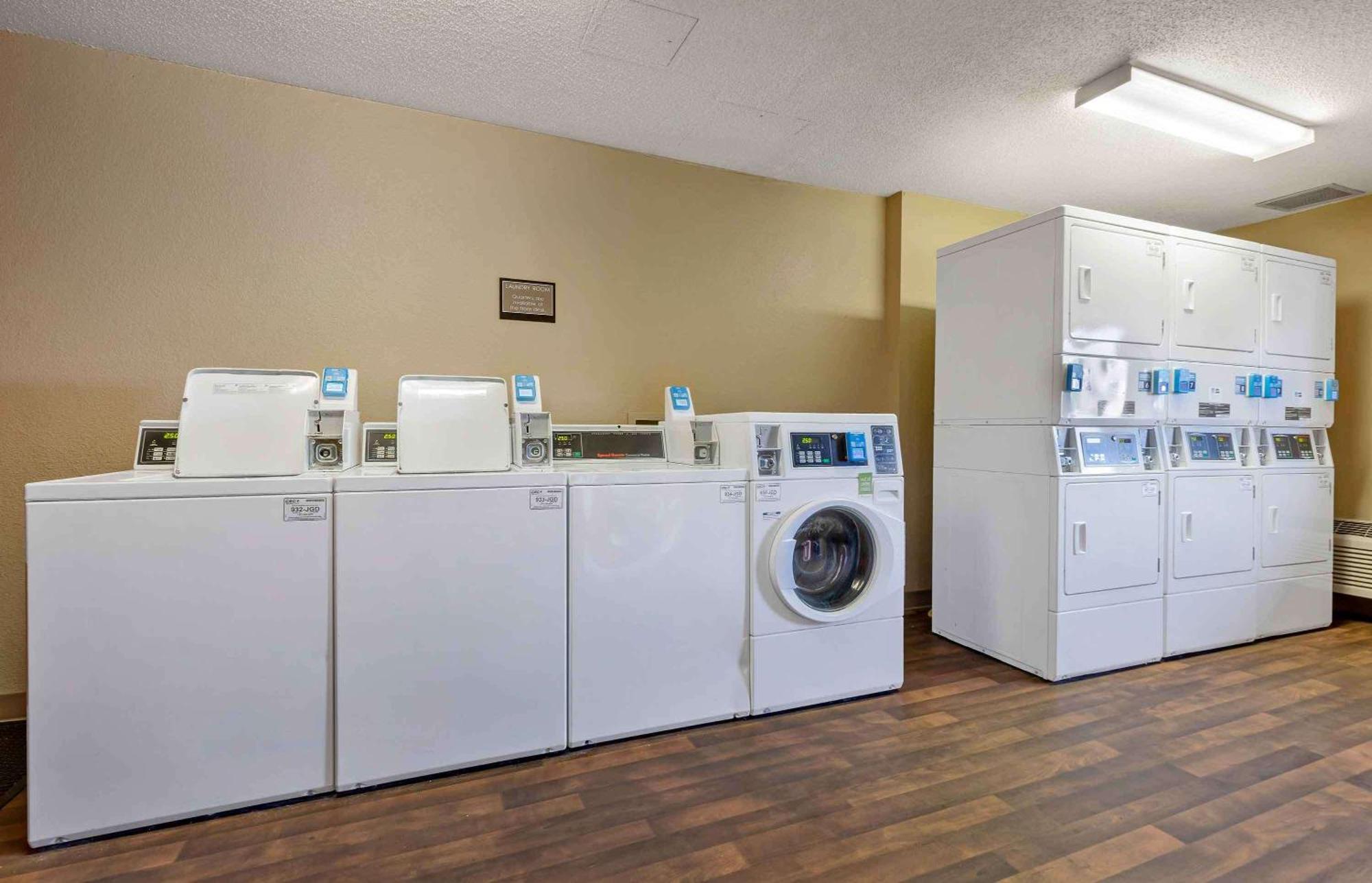 Extended Stay America Select Suites - Columbia - Ft Jackson Exteriör bild
