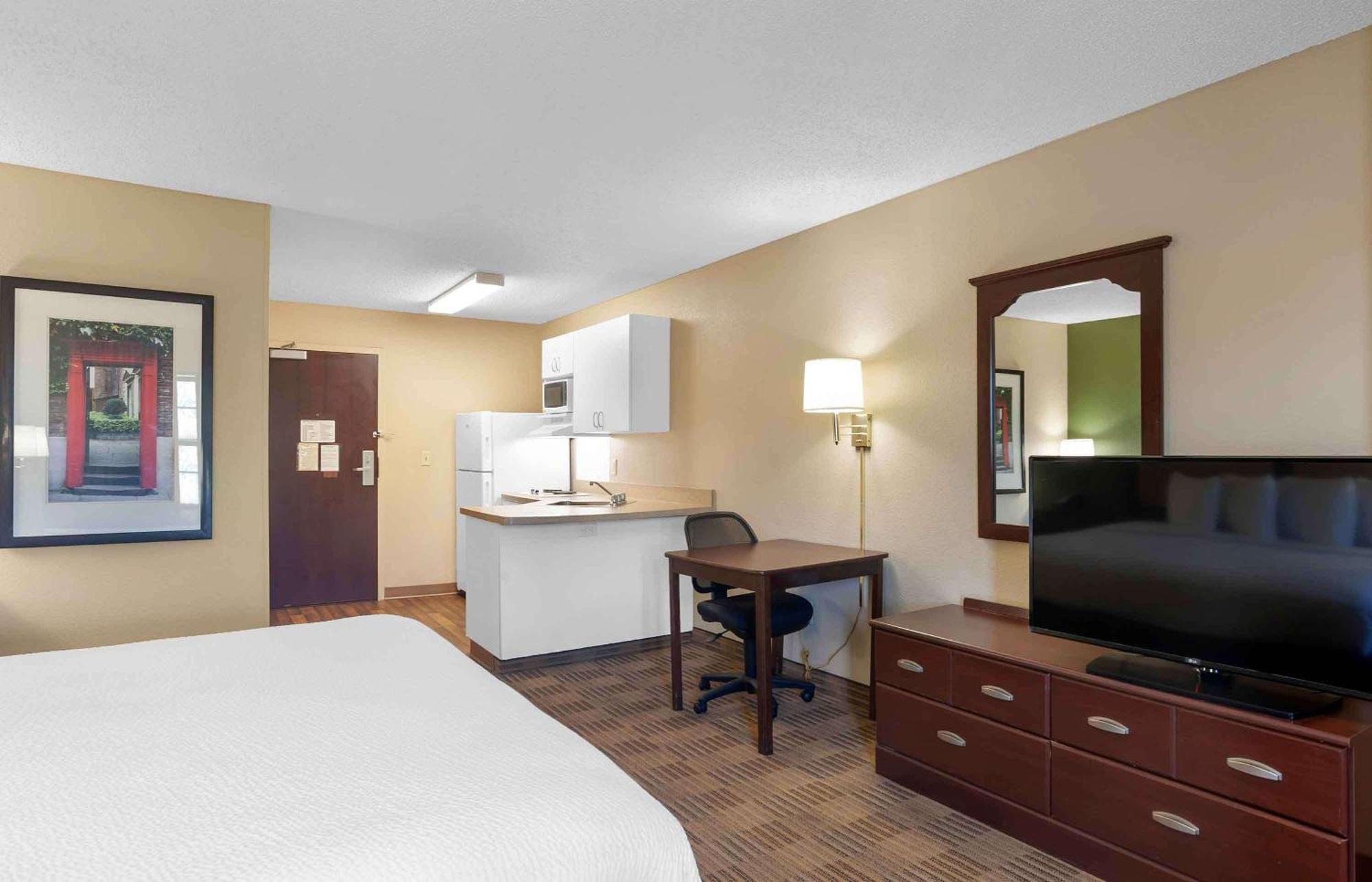 Extended Stay America Select Suites - Columbia - Ft Jackson Exteriör bild