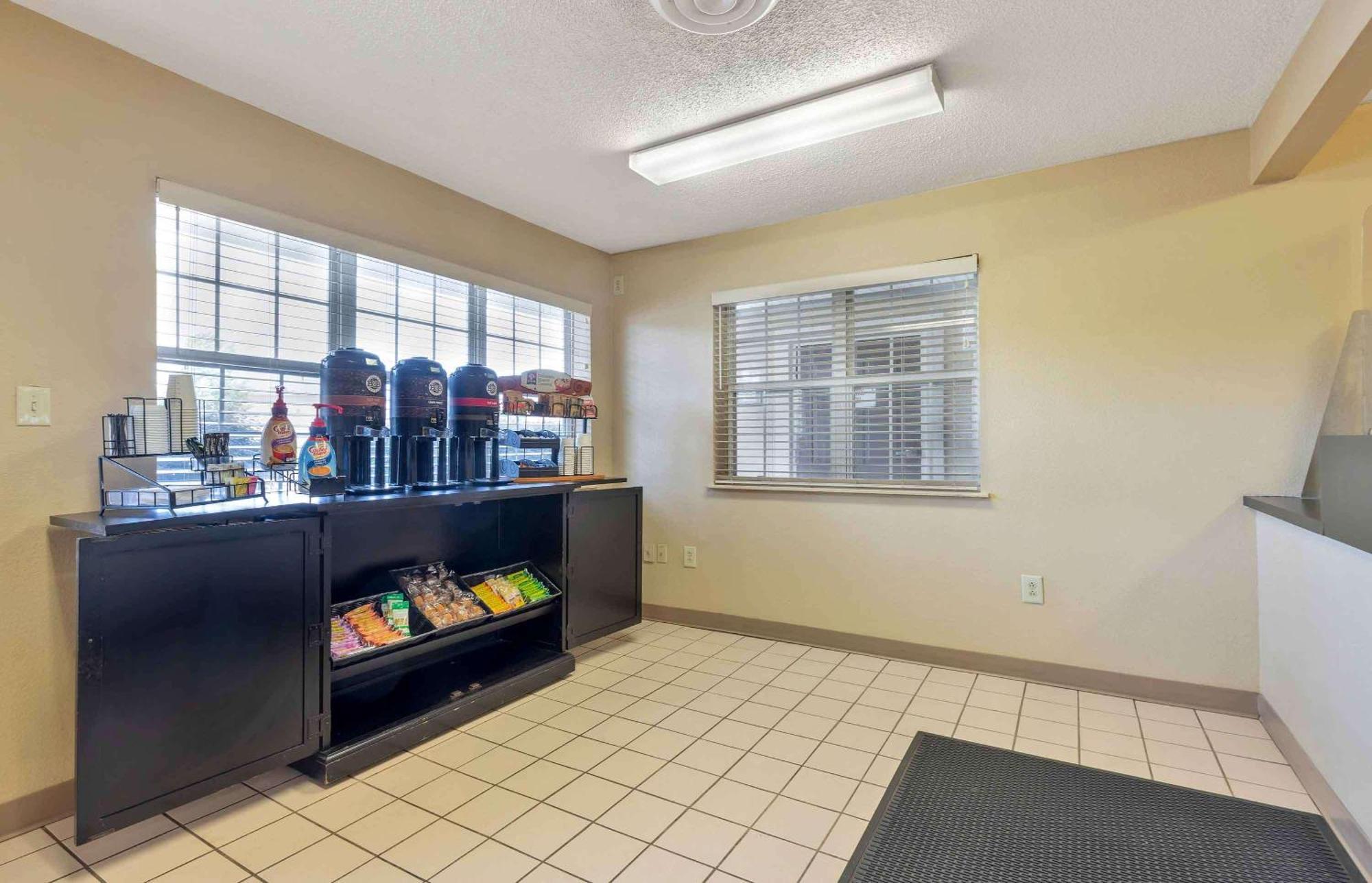 Extended Stay America Select Suites - Columbia - Ft Jackson Exteriör bild