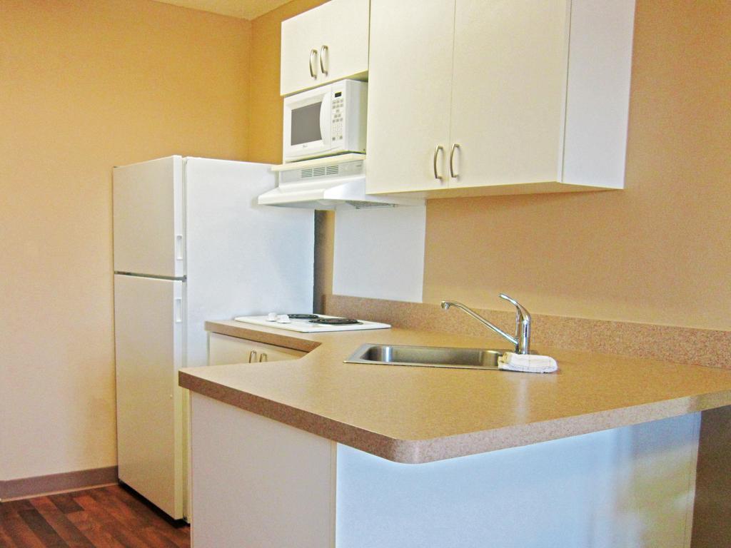 Extended Stay America Select Suites - Columbia - Ft Jackson Exteriör bild
